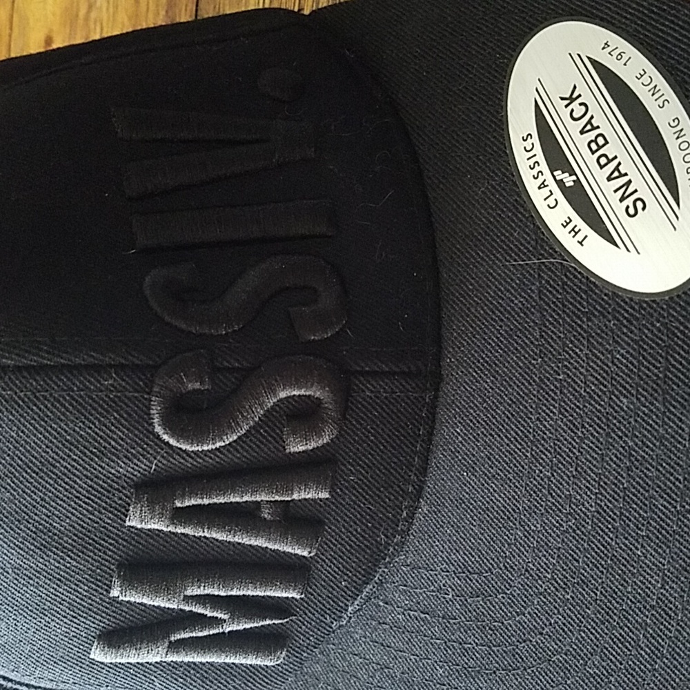 Classic hat - Picture 2 of 4